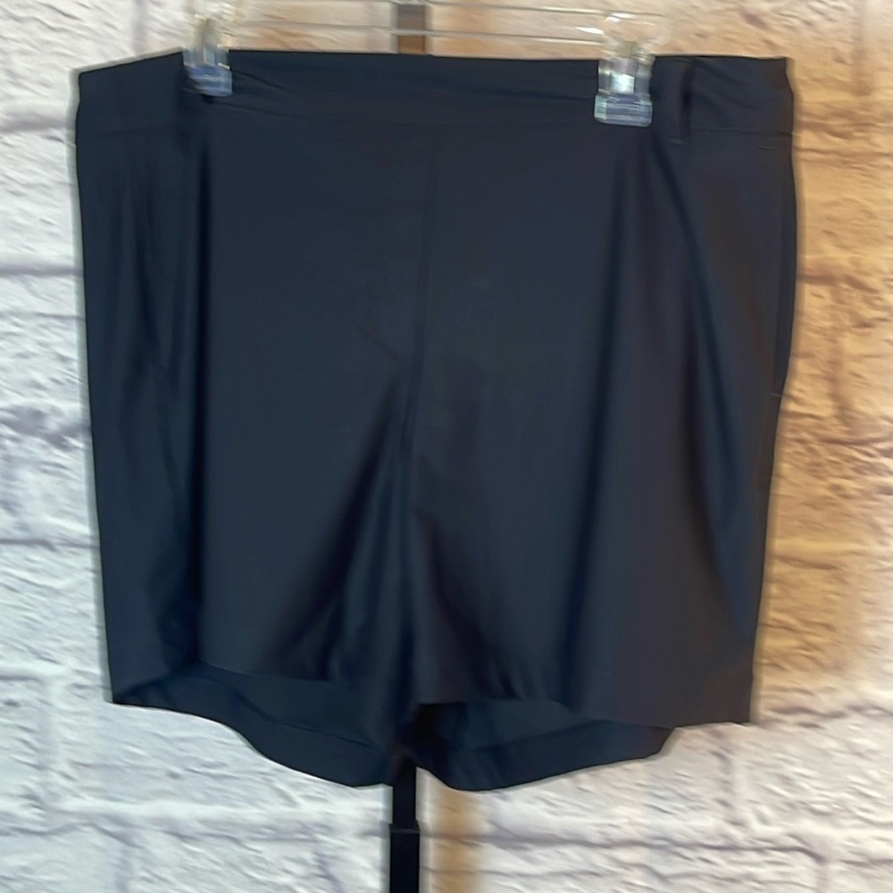 Trendy SPANX Sunshine Solutions Navy Pull-On Shorts Size XL Belt Loops Back Poc…